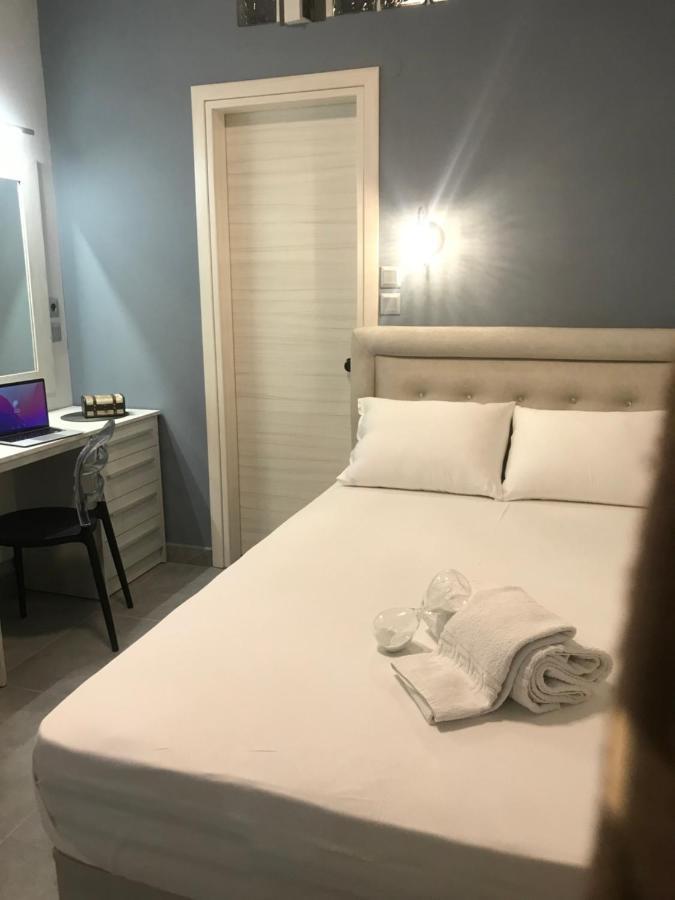 Avra Comfort Rooms - Family Nea Poteidaia Bagian luar foto