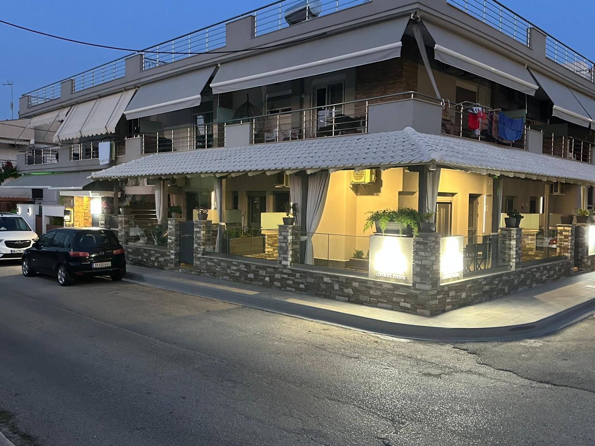 Avra Comfort Rooms - Family Nea Poteidaia Bagian luar foto